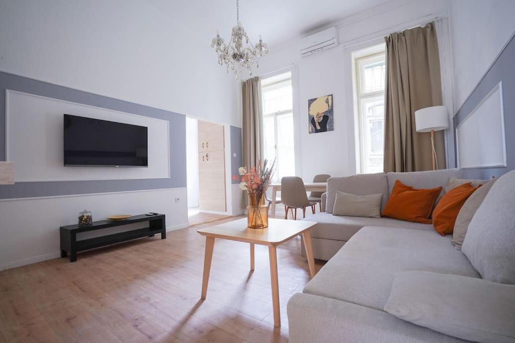 Klauzal ter KL16 Apartment Budapest Bagian luar foto