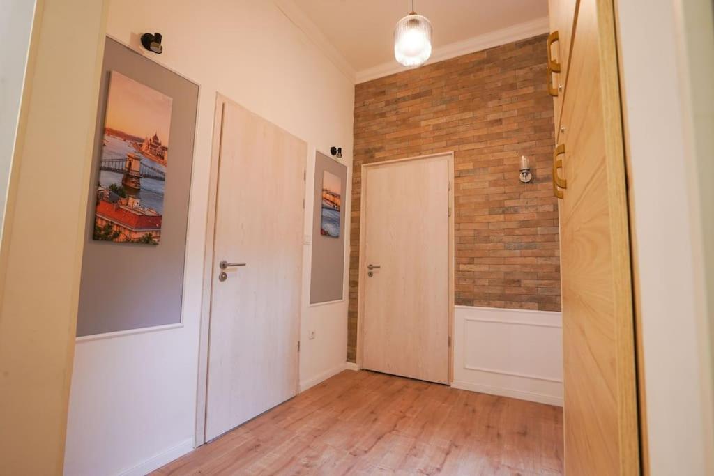 Klauzal ter KL16 Apartment Budapest Bagian luar foto